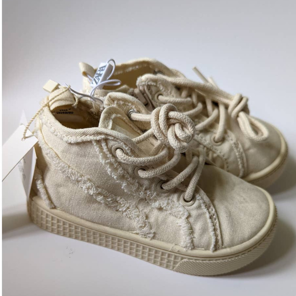 NWT Zara Natural Canvas Sneakers